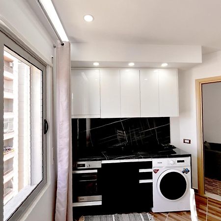 Kam Apartments In The City Center Vlorë Exteriör bild