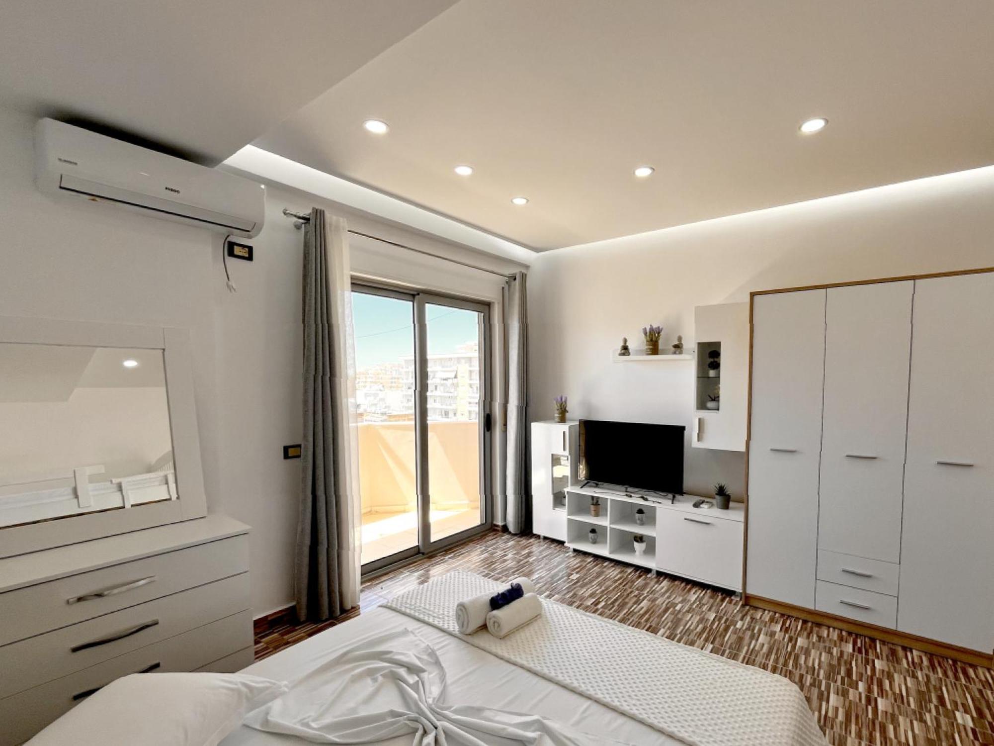 Kam Apartments In The City Center Vlorë Exteriör bild